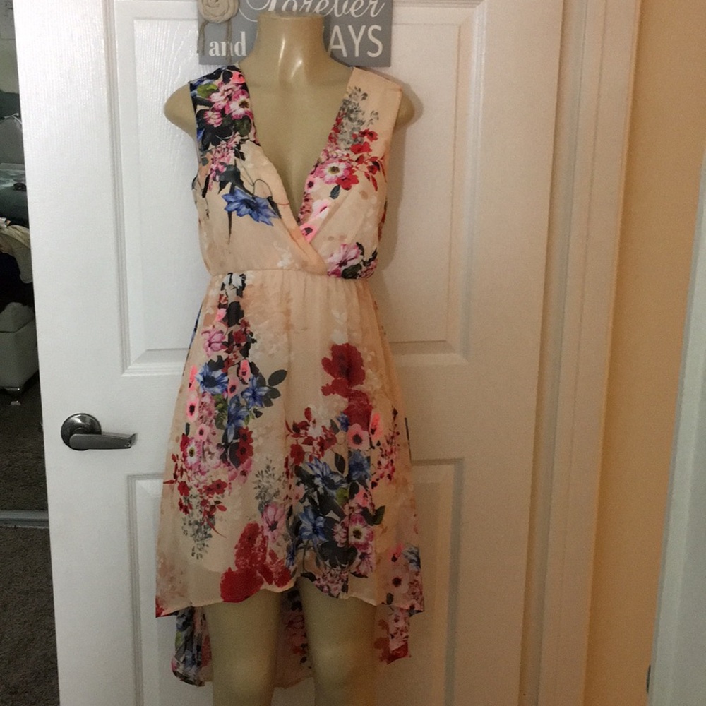 Peach Floral Hi-Low Sleeveless Chiffon Dress